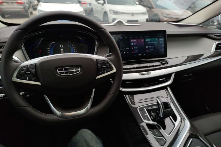 Used Geely Auto Jiajie 2021 1.8TD DCT Luxury Model Center Console