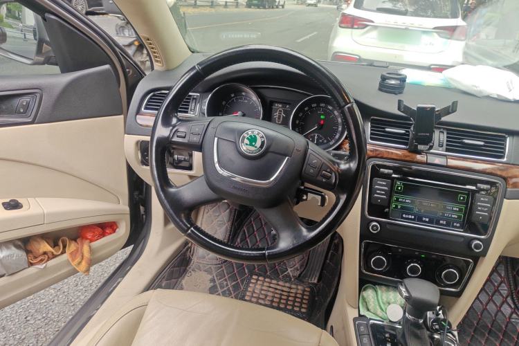 Used Skoda Superb 2012 1.8TSI Automatic Elegant Edition Steering Wheel