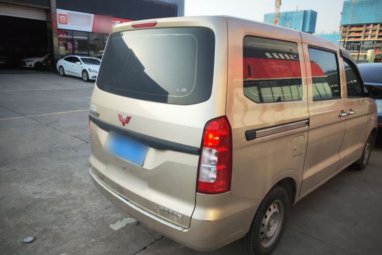 Used Wuling Hongguang V 2022 1.5L Jingqu Edition Electric-Assist LAR
