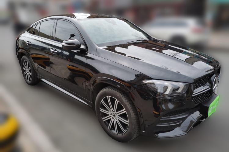 Used Mercedes-Benz GLE 2022 GLE 350 4MATIC Coupe SUV Luxury Model Front Right 45 Deg