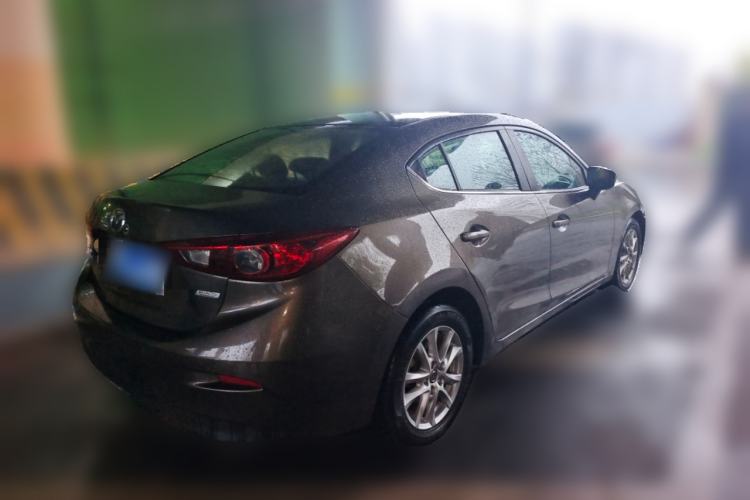 Used Mazda 3 Axela 2014 Sedan 1.5L Automatic Luxury Model