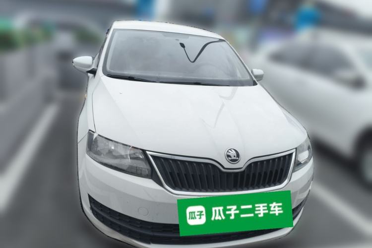 Used Skoda Rapid Spaceback 2014 1.6L Automatic Enjoyment Edition