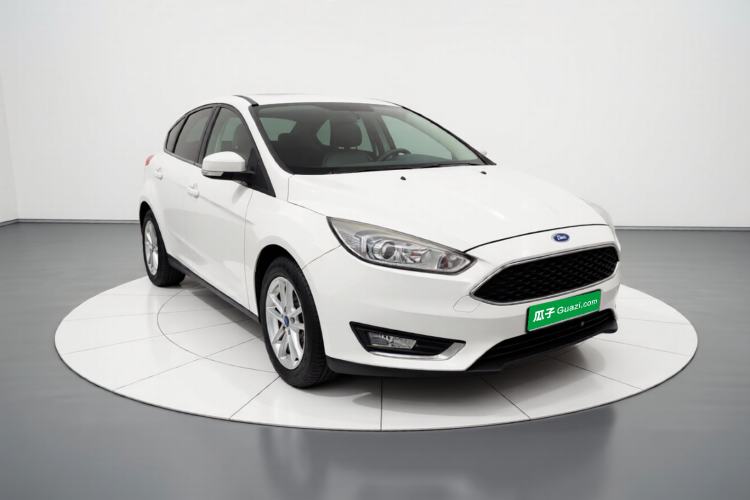 Used Ford Focus 2017 Hatchback 1.6L Automatic Fashion Edition Smart Drive Version Front Right 45 Deg