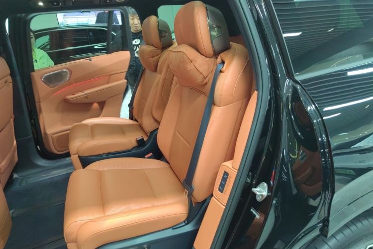 Used Lynk & Co 900 2025 1.5T Ultra Left Rear Seat