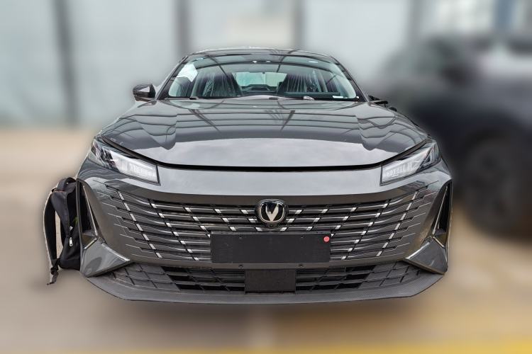 Used CHANGAN Eado 2025 Blue Whale 1.5T 500Bar Prestige Model Front