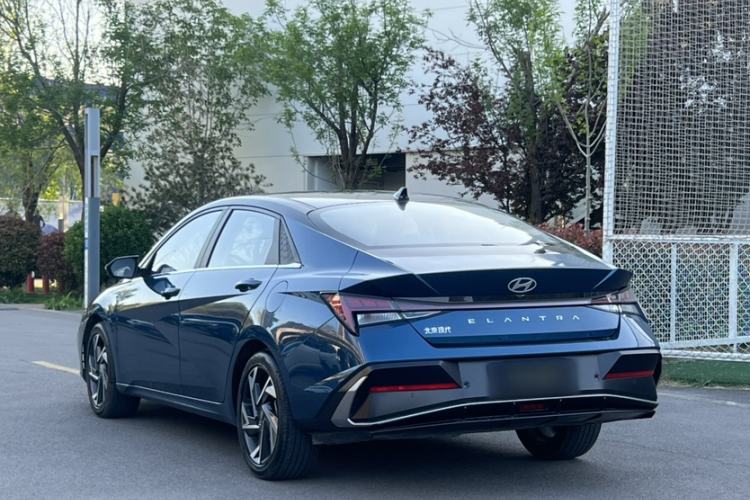 Used Hyundai Elantra 2023 1.5L CVT TOP Flagship Edition Exterior 2