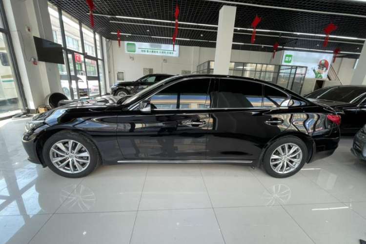 Used Infiniti Q50L 2016 2.0T Enjoyment Edition
