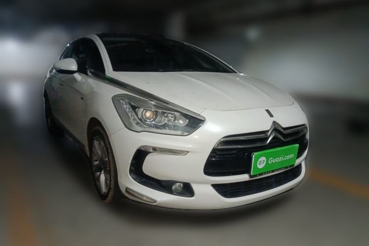 Used DS 5 2014 1.6T Luxury Edition THP160

