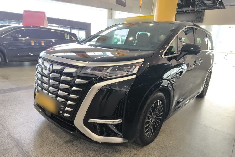 Used Denza D9 2024 DM-i 1050 Luxury Model