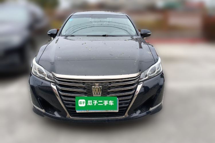 Used Toyota Crown 2018 2.0T Fashion Edition Front