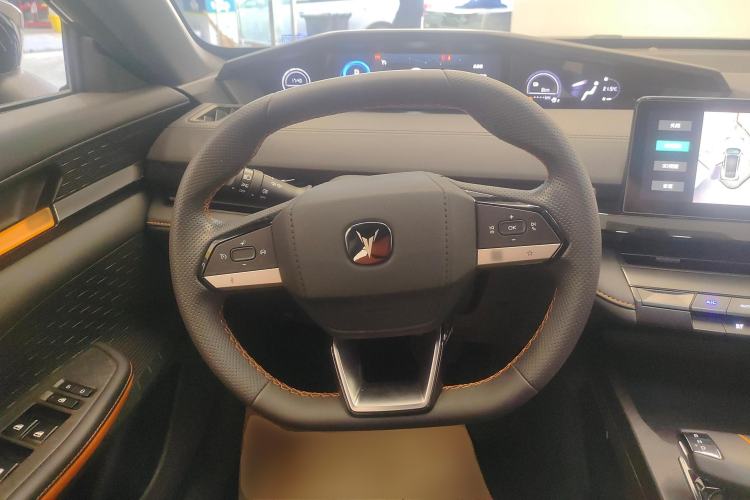 Used Changan UNI-V iDD 2023 ZhiDian iDD 1.5T 113km Smart & Fun Version