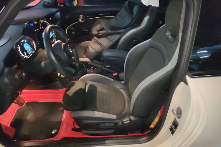 Used MINI JCW 2023 2.0T JOHN COOPER WORKS Pat Moss Commemorative Edition