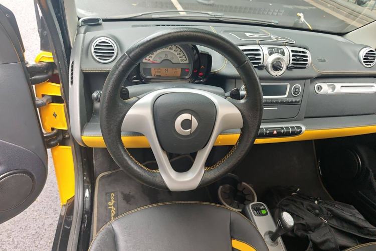 Used smart fortwo 2013 1.0 MHD Hardtop City Ranger Special Edition
