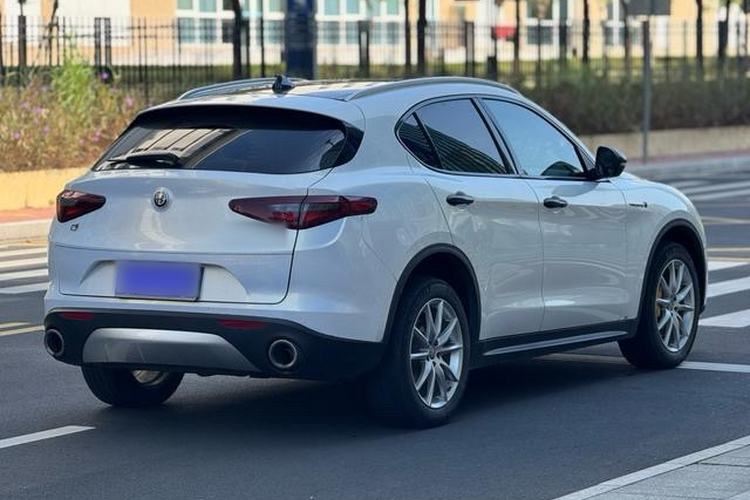 Used Alfa Romeo Stelvio 2017 2.0T 280HP Luxury Edition