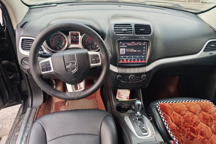 Used Dodge Journey 2013 2.4L Two-Wheel Drive Luxury Version