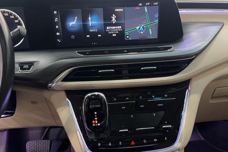 Used Buick GL8 2022 ES Landtrek 653T Luxury Edition