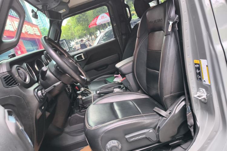 Used Jeep Gladiator 2022 3.6L Pioneer Edition Left Front Seat