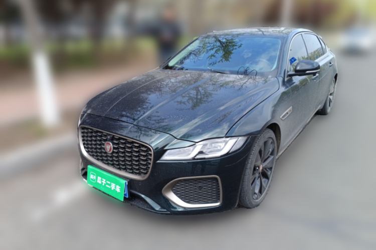 Used Jaguar XFL 2023 XFL 2.0T P250 Two-Wheel-Drive Prestige Luxury Gold Edition