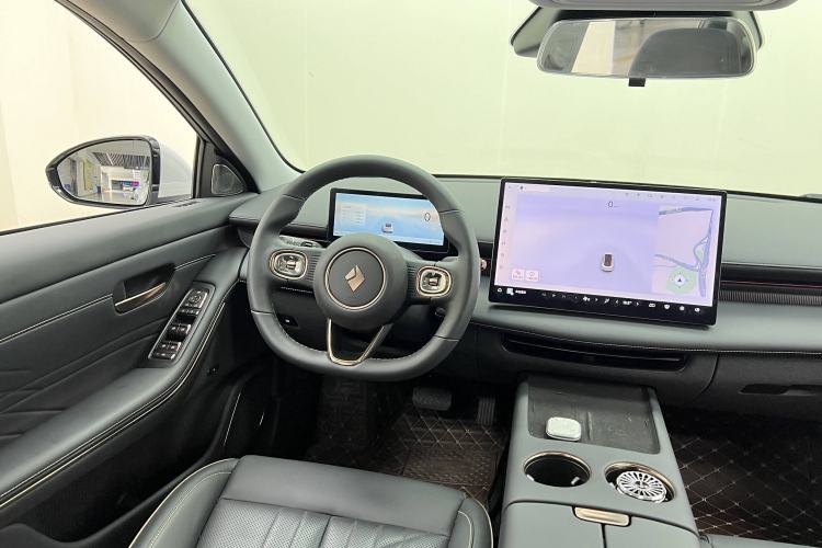 Used Baojun Enjoy 2025 Plug-in Hybrid 140km Luxury Edition
