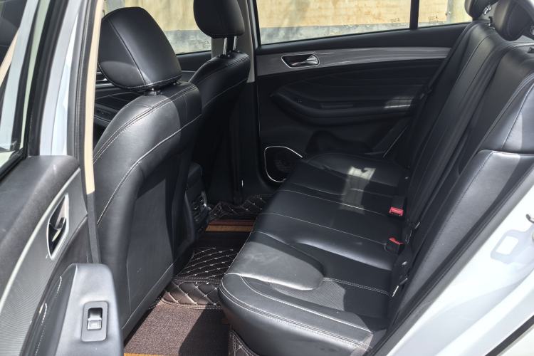 Used Chery Arrizo 5 2019 1.5L CVT Leisure Edition China V standard Interior 2