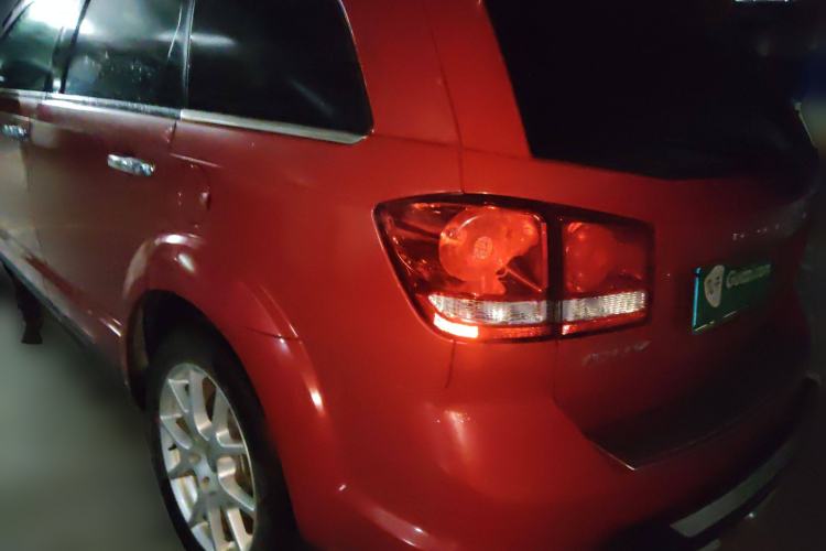 Used Dodge Journey 2013 2.4L Two-Wheel Drive Luxury Version
