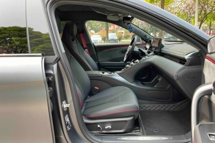 Used ORA Lightning Cat 2024 Dark Night Edition 555km Prestige Version Interior 10