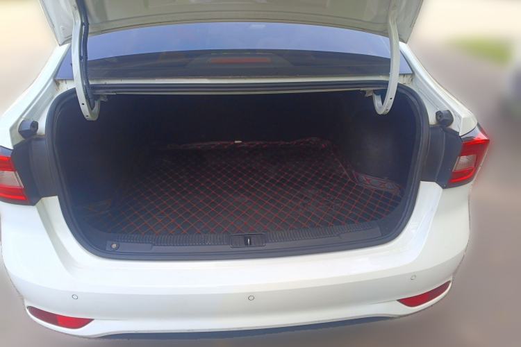 Used Roewe i5 2019 1.5L Automatic 4G Connected Langhao Edition
