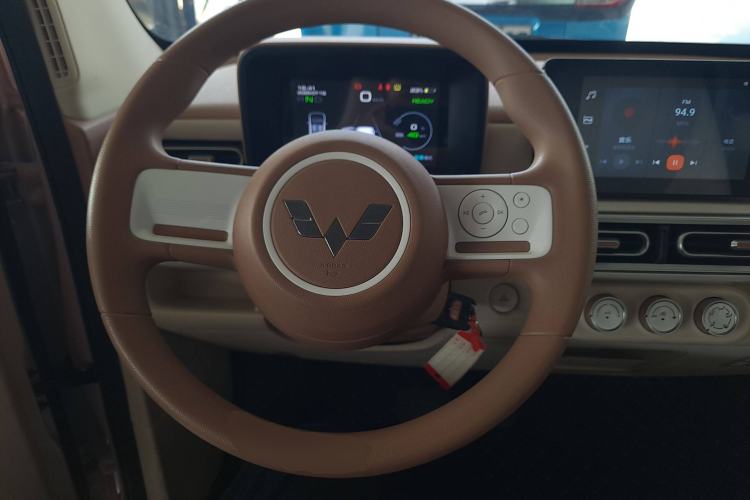 Used Wuling Hongguang MINIEV 2024 3rd Generation 215km Advanced Version