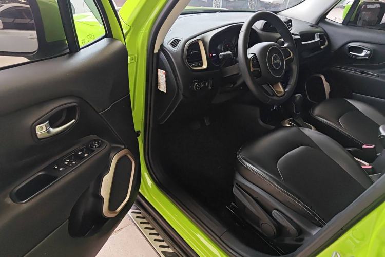 Used Jeep Renegade 2018 Connected Large Screen Version 180T Automatic High-Energy Edition