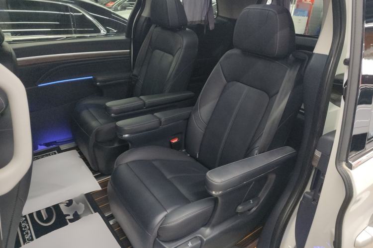 Used GAC Trumpchi M8 2021 Lingxiu Series 390T Deluxe Edition