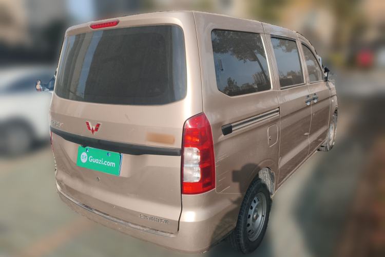 Used Wuling Hongguang V 2019 1.5L Jingqu Version China VI LAR
