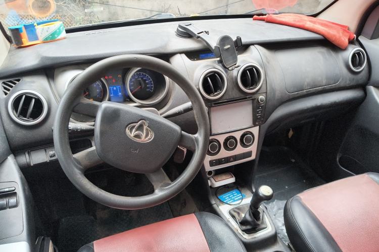 Used CHANGAN KAICHENG Ounuo S 2012 1.5L Standard Version

