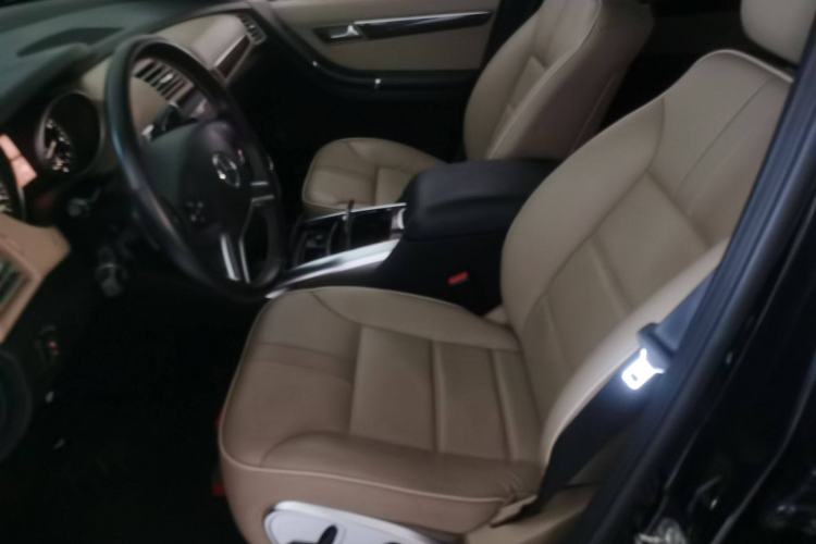 Used Mercedes-Benz R-Class 2011 R 350 L 4MATIC