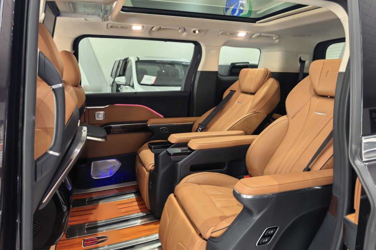 Used Hongqi HQ9 2023 2.0T Smart Connect Flagship Edition Interior 3