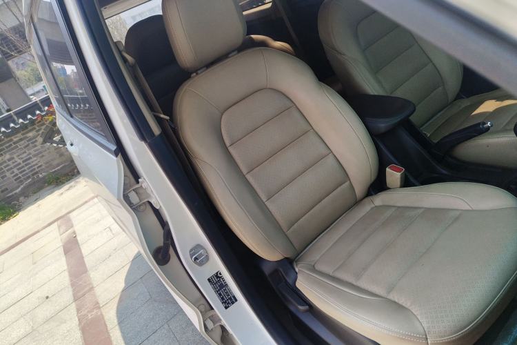 Used Wuling Hongguang 2019 1.5L S Comfort Edition China VI LAR
