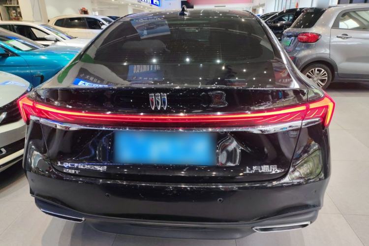 Used Buick LaCrosse 2025 28T Platinum Edition