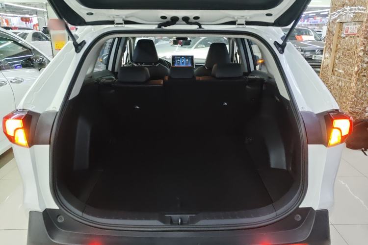 Used Toyota RAV4 2020 2.0L CVT Two-Wheel Drive Fashion PLUS Edition
