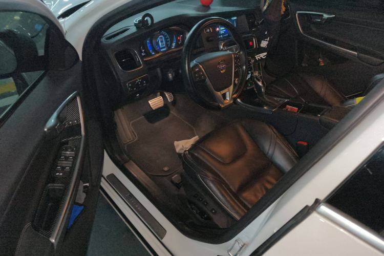 Used Volvo V60 2015 T5 Zhiyi Personalized Sport Edition Driver Seat