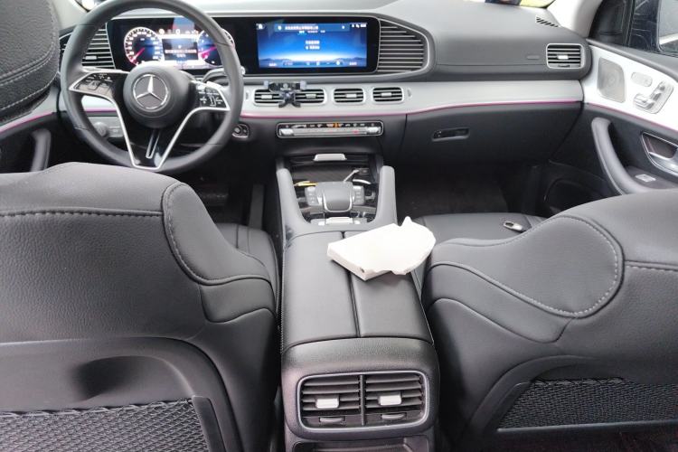 Used Mercedes-Benz GLE Coupe 2024 GLE 350 4MATIC Coupe SUV Fashion Model Center Console