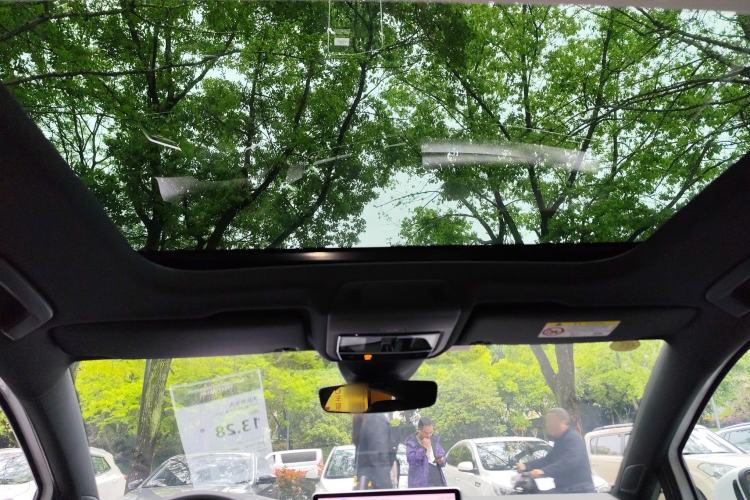 Used Volkswagen Golf 2025 300TSI R-Line
