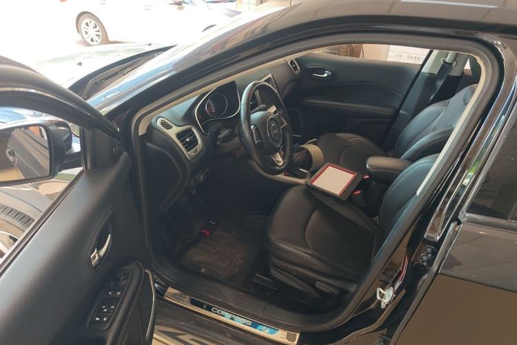 Used Jeep Compass 2017 200T Automatic Family Edition