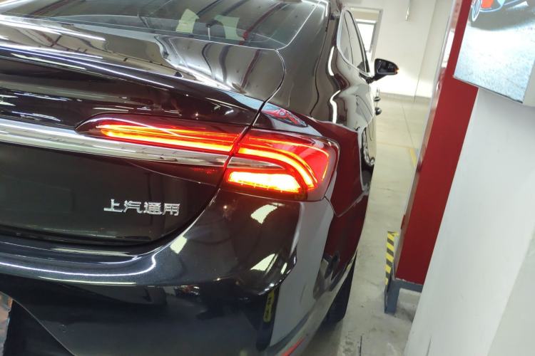 Used Buick LaCrosse 2019 28T Luxury Version Right Rear Taillight