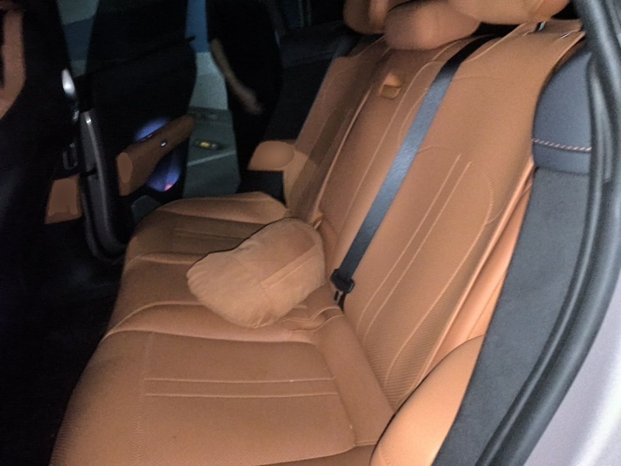 Xiaomi Auto YU7 2025 Ultra-Long Range All-Wheel Drive Pro Version — снимка 17