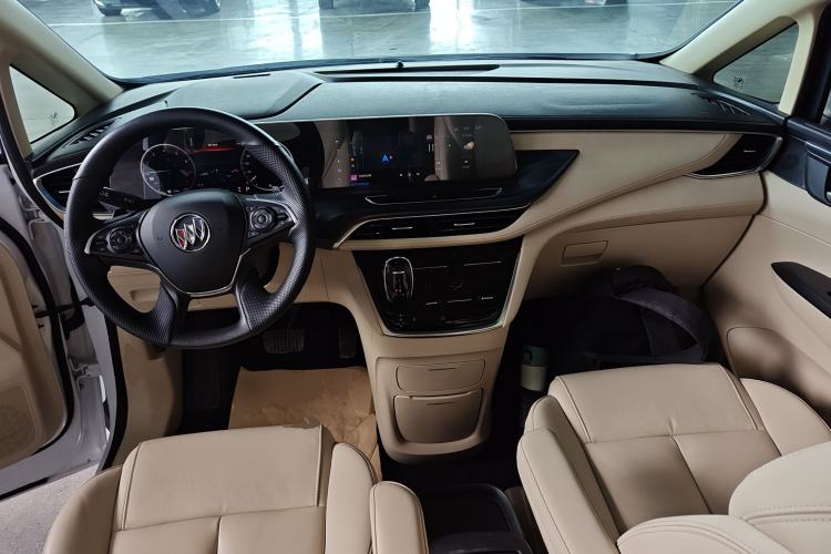 Used Buick GL8 2022 ES Landtrek 653T Luxury Edition
