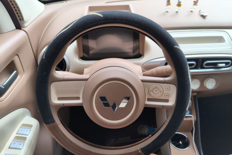 Used Wuling Hongguang MINIEV 2025 Four-Door Version Advanced Edition
