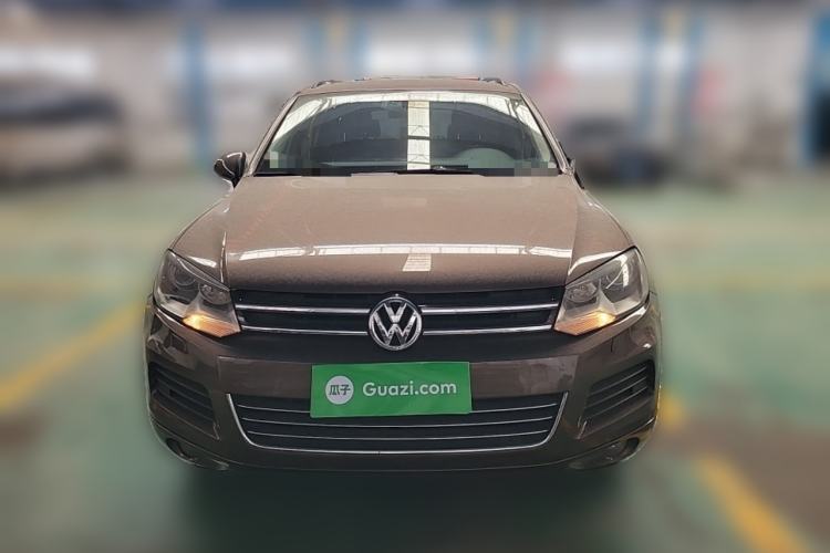 Used Volkswagen Touareg 2011 3.0 TSI Standard Version Front