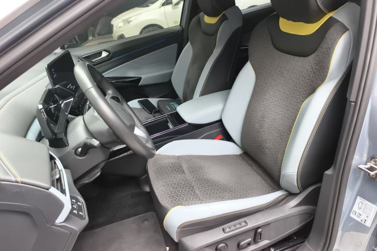 Used Volkswagen ID.4 X 2021 Pro Smart Long-Range Edition
