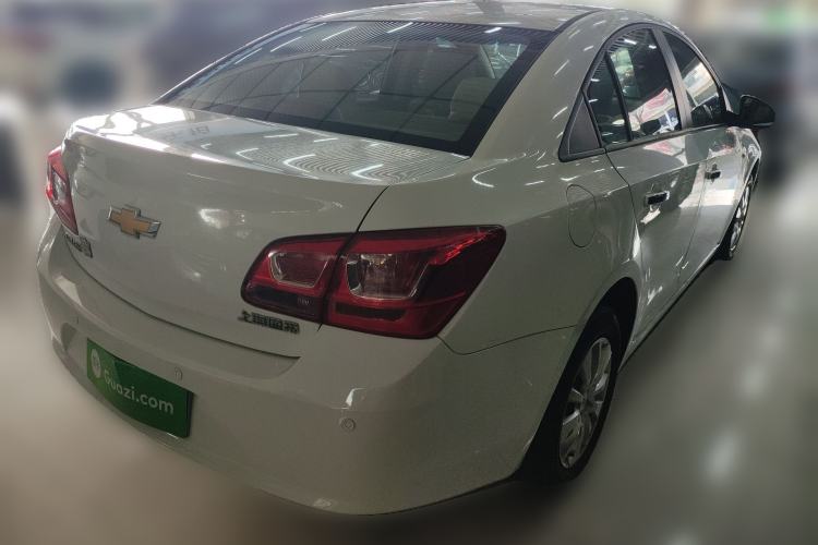 Used Chevrolet Cruze 2015 1.5L Classic SL MT Rear Right 45 Deg