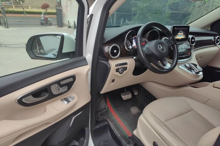 Used Mercedes-Benz V-Class 2018 V 260 L Prestige Extended Version China VI Driver Seat