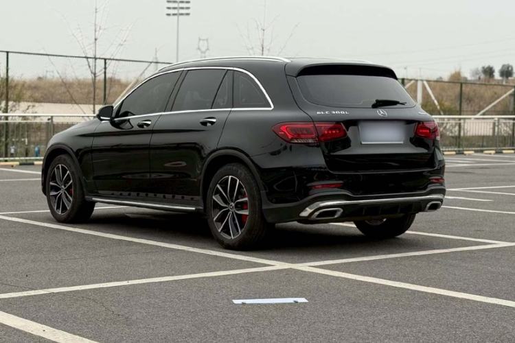 Used Mercedes-Benz GLC 2022 Facelift GLC 260 L 4MATIC Luxury Edition Exterior 1